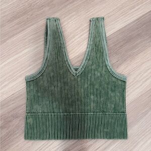 ZENANA Brand New 🆕 Green Ribbed Women's Top